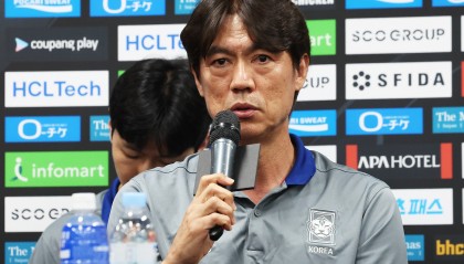 pg模拟器中文-洪明甫：为应对世界杯采用3后卫阵型 至少5名球员有踢世界杯实力